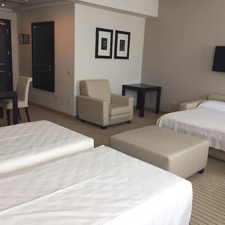 巴托罗米亚公寓酒店 巴托洛梅阿镇 外观 照片